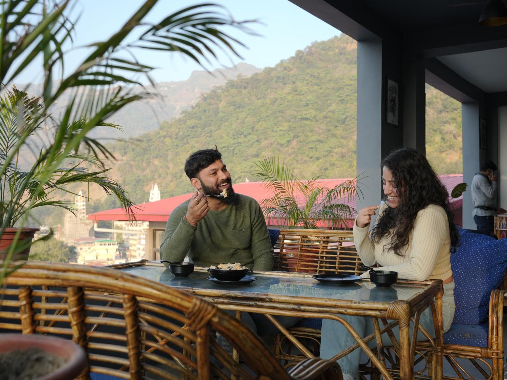 Skyard Rishikesh, Laxman Jhula Hostel Kültér fotó