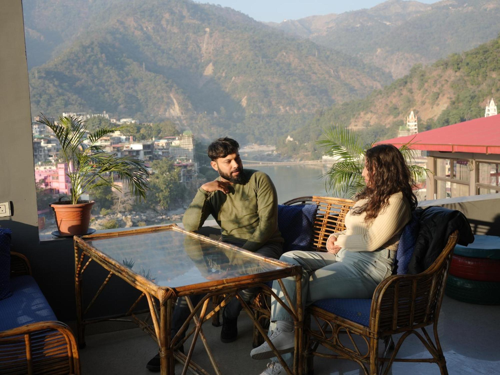 Skyard Rishikesh, Laxman Jhula Hostel Kültér fotó