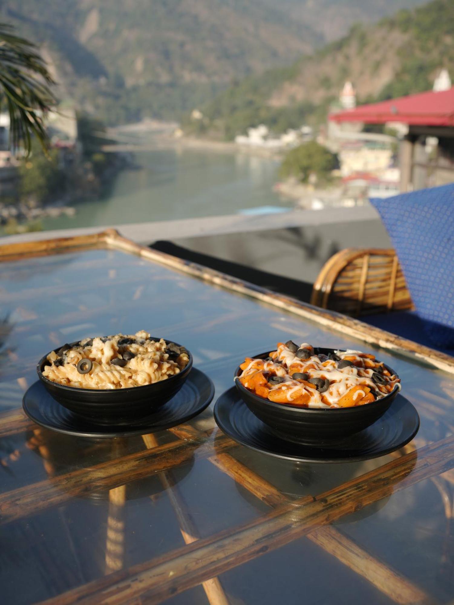 Skyard Rishikesh, Laxman Jhula Hostel Kültér fotó