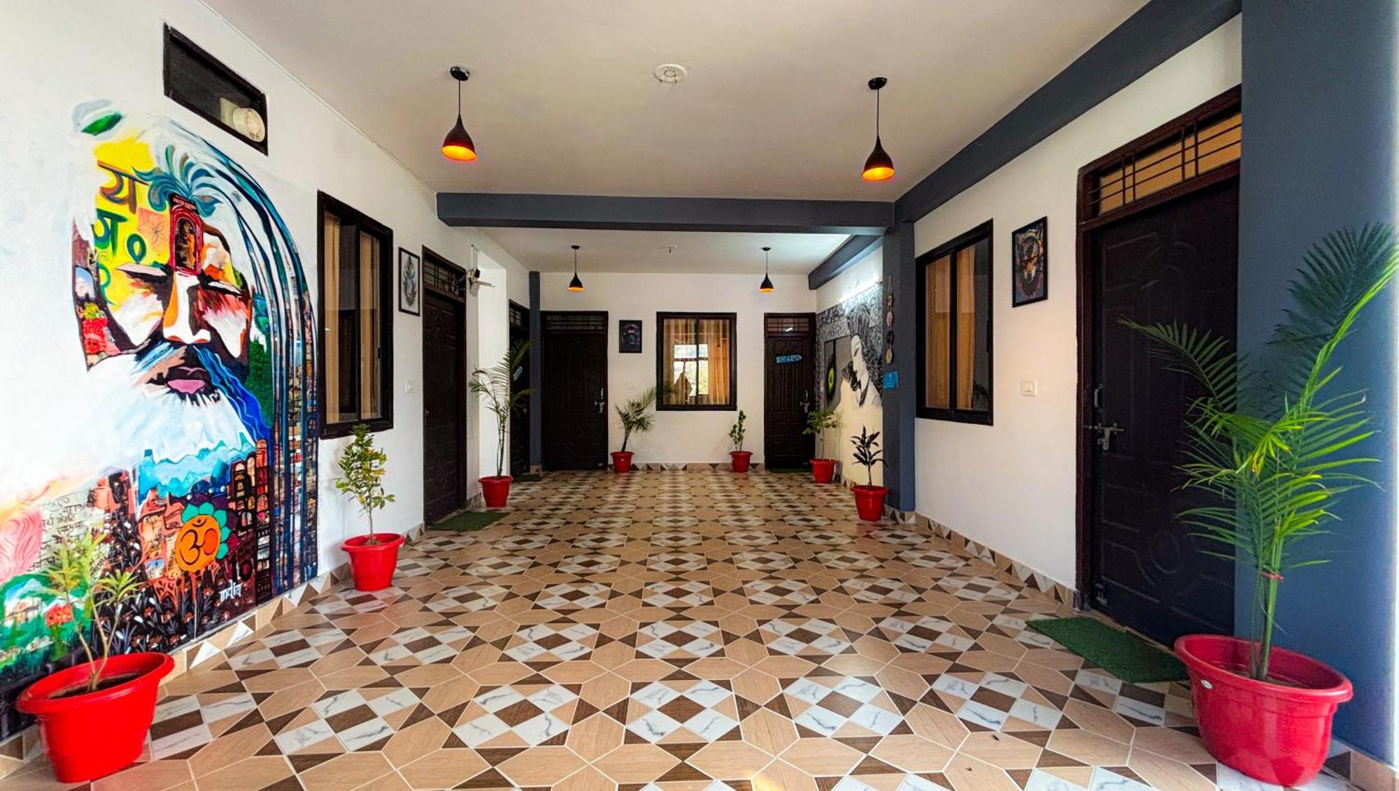 Skyard Rishikesh, Laxman Jhula Hostel Kültér fotó