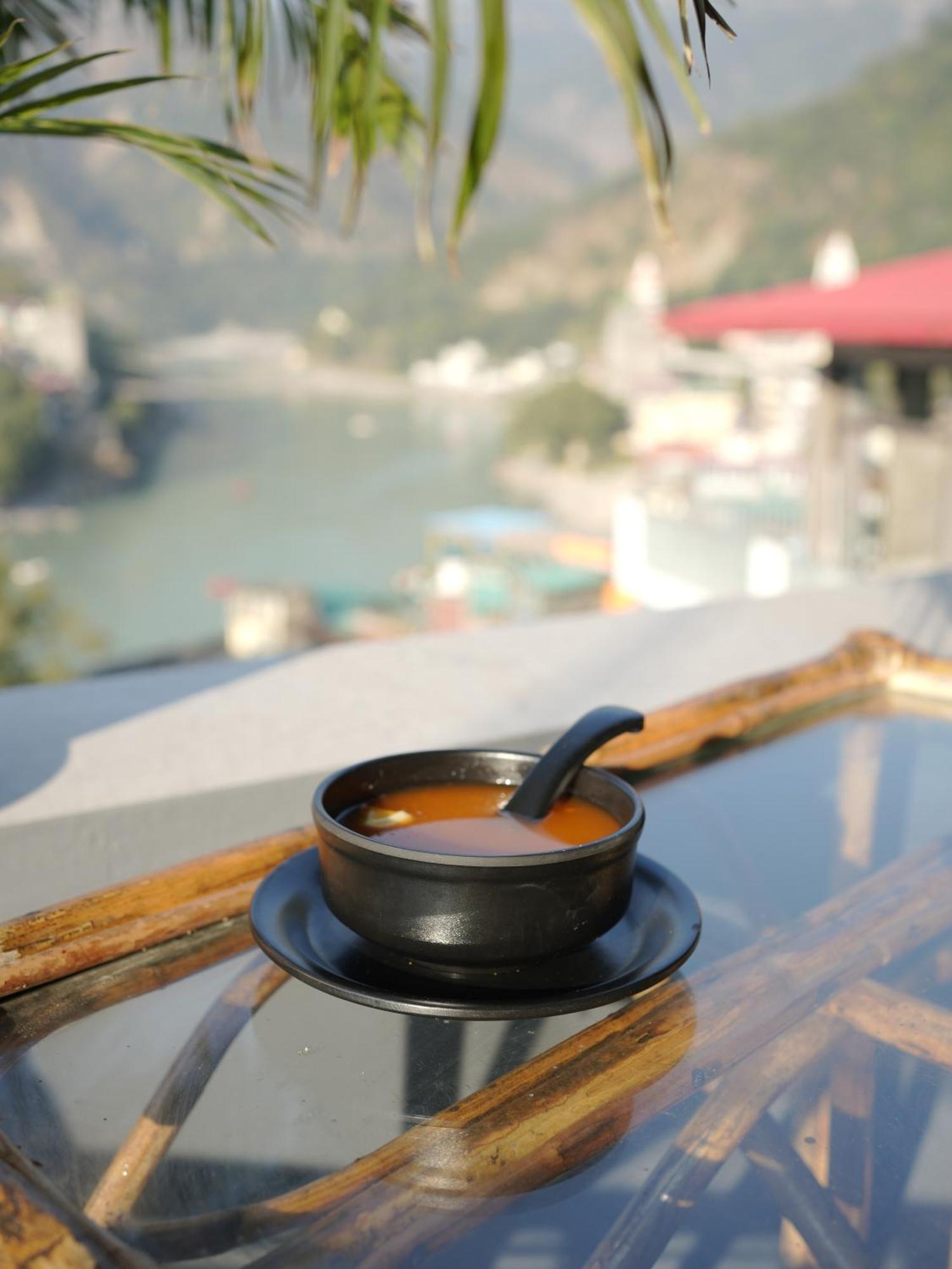 Skyard Rishikesh, Laxman Jhula Hostel Kültér fotó