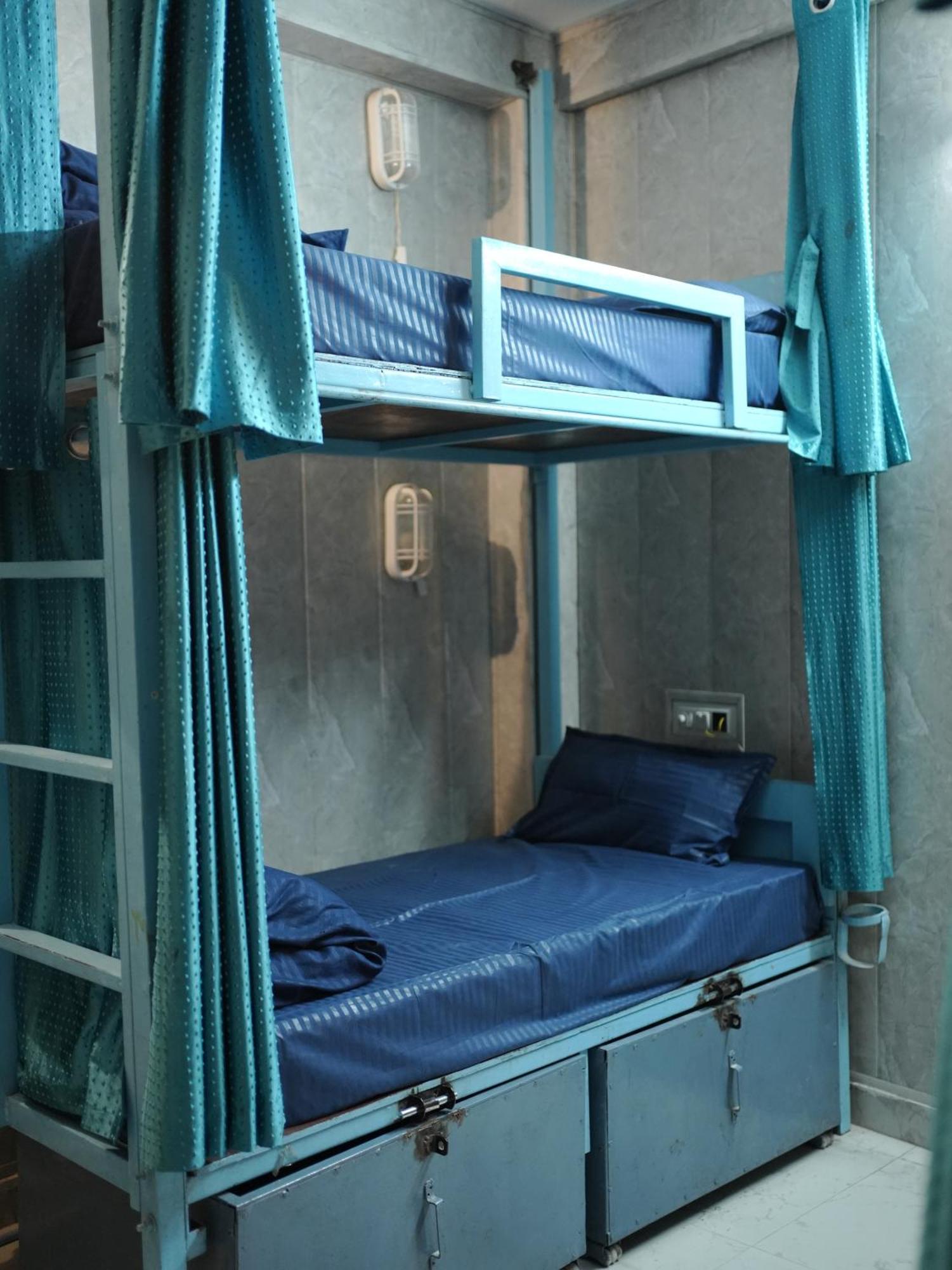 Skyard Rishikesh, Laxman Jhula Hostel Kültér fotó