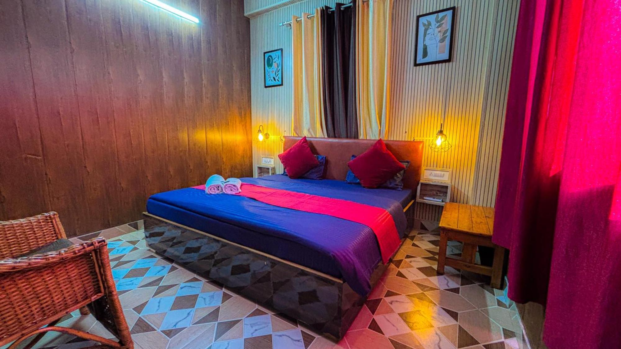Skyard Rishikesh, Laxman Jhula Hostel Kültér fotó