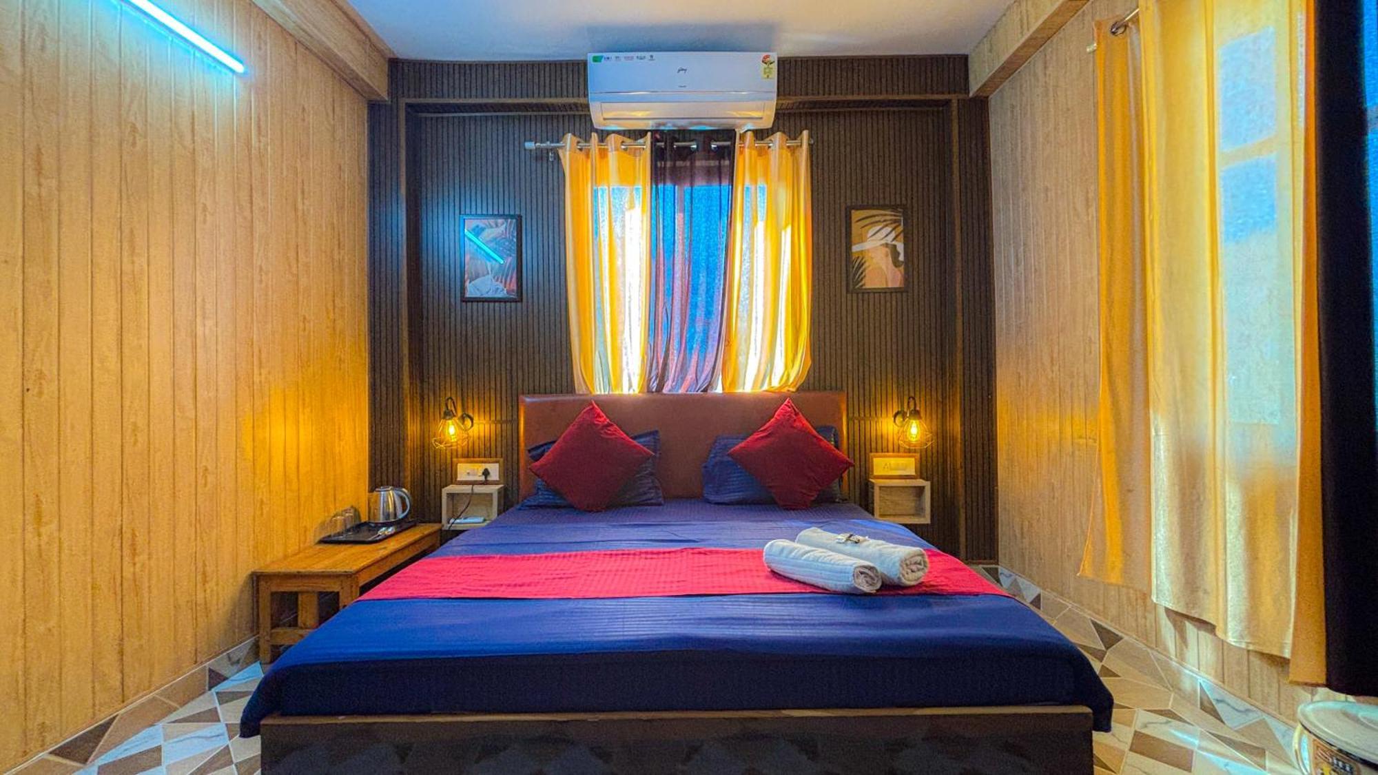Skyard Rishikesh, Laxman Jhula Hostel Kültér fotó