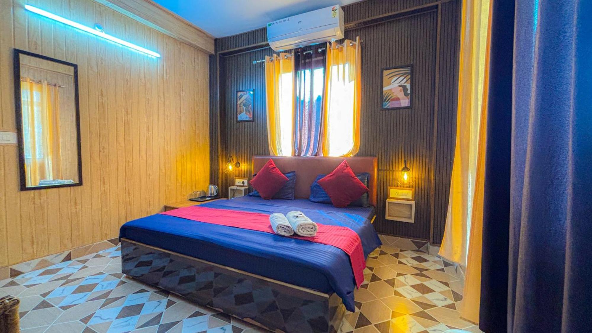 Skyard Rishikesh, Laxman Jhula Hostel Kültér fotó