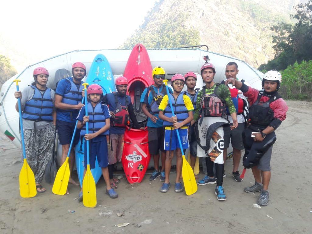 Skyard Rishikesh, Laxman Jhula Hostel Kültér fotó