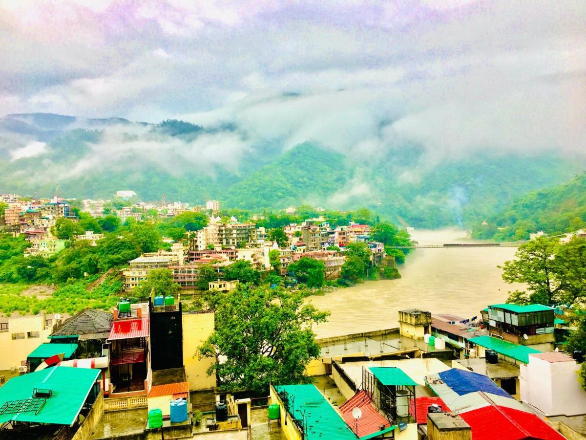 Skyard Rishikesh, Laxman Jhula Hostel Kültér fotó