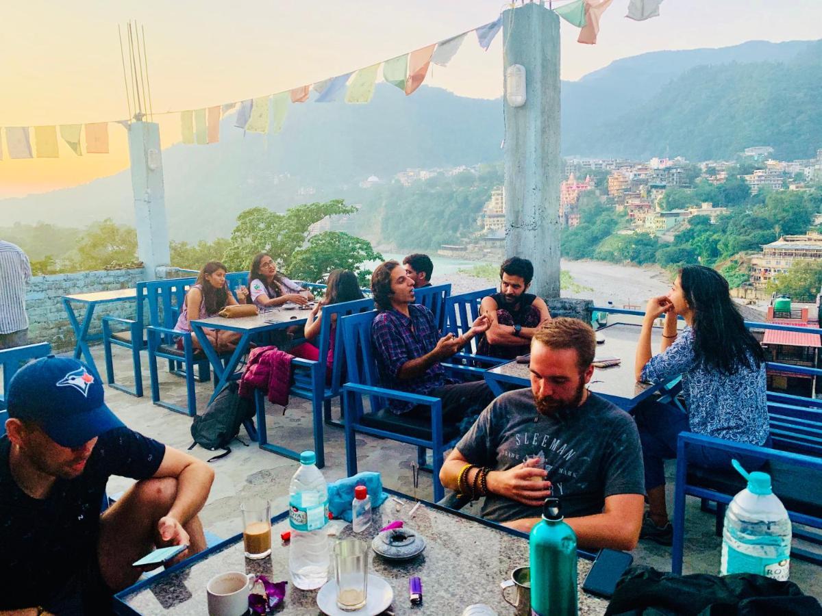 Skyard Rishikesh, Laxman Jhula Hostel Kültér fotó