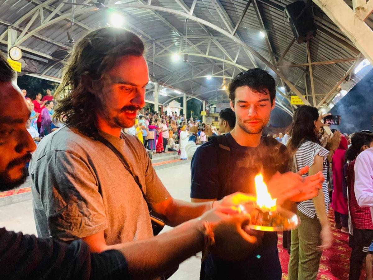 Skyard Rishikesh, Laxman Jhula Hostel Kültér fotó